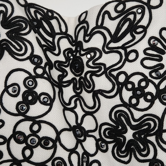 David Meister Strapless Embroidered Black White Dress Size 8 - Picture 3 of 10